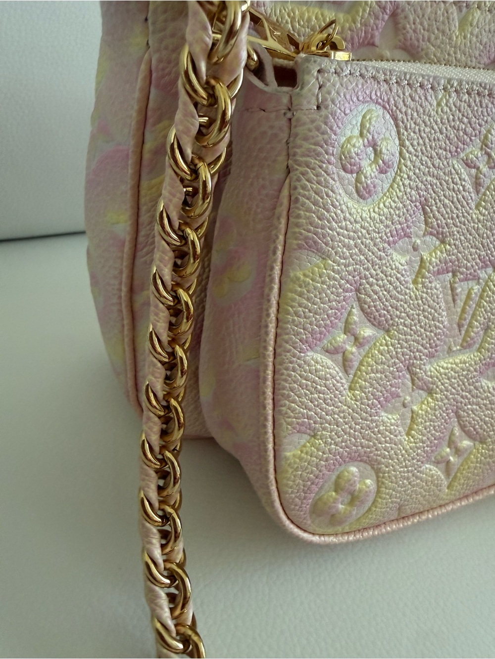 Louis Vuitton Pink and Yellow Empreinte stardust multi pochette - Picture 2 of 11